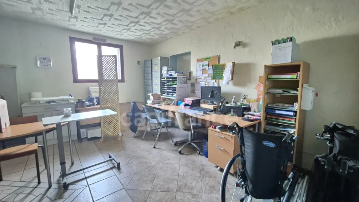 Photo 6