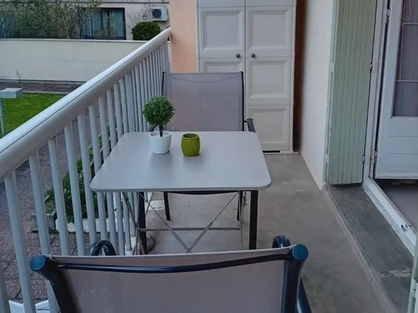 Studio meublé