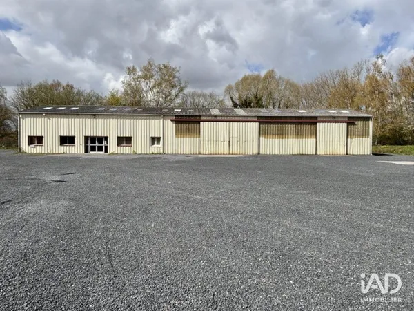 Local commercial 440 m²