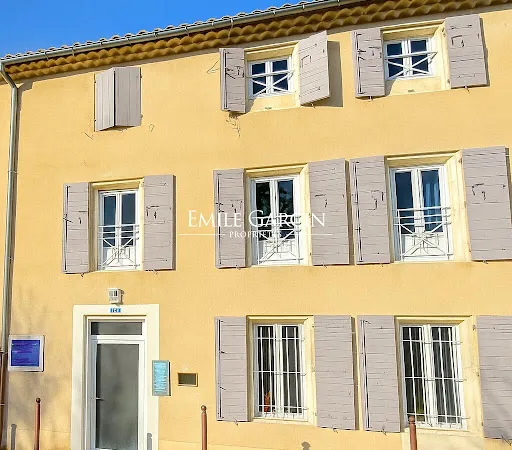 Maison 11 pièces 232 m²