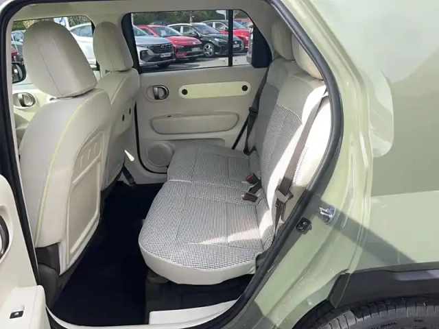 Hyundai Inster 49 kwh — photo 11