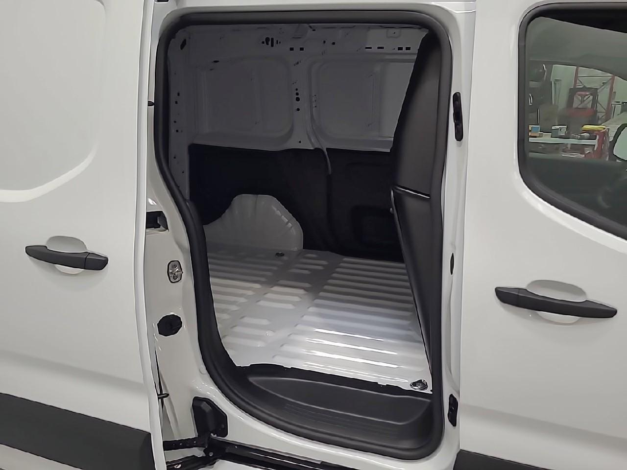 Citroën Berlingo van m diesel 100 ch manuelle — photo 13