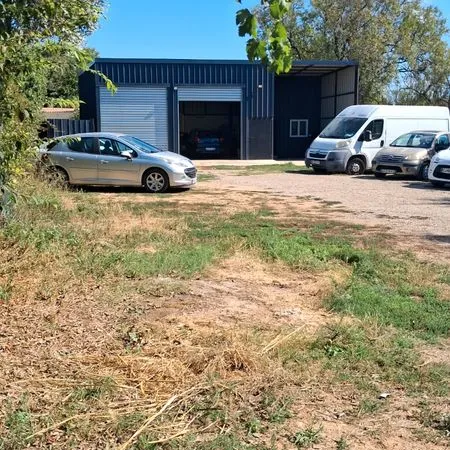 A céder Garage automobile à MARGUERITTES