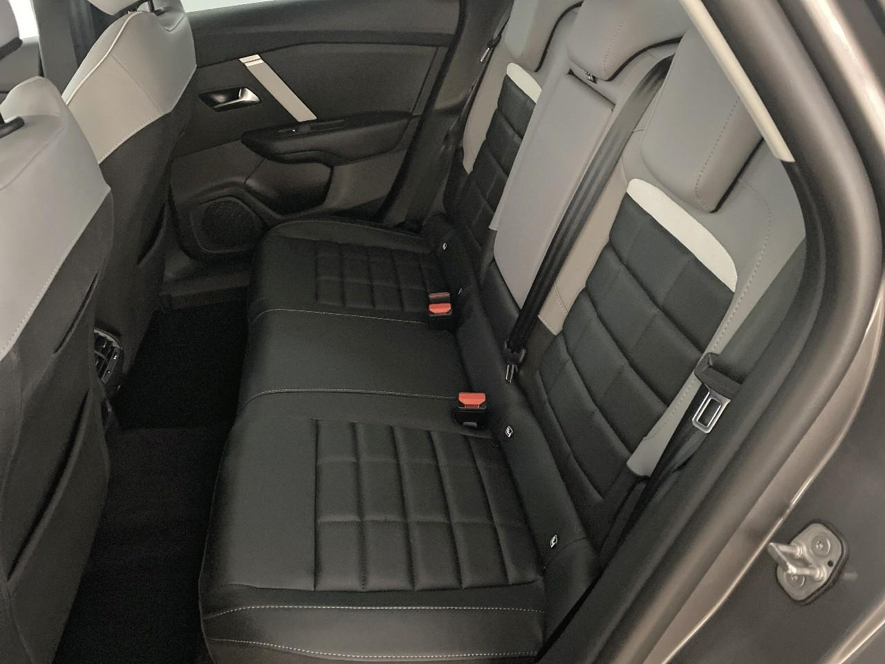 Citroën C4 X hybride 145 ch e-dcs6 max — photo 10