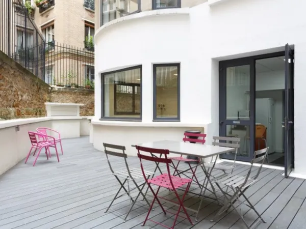 Local professionnel 230 m²