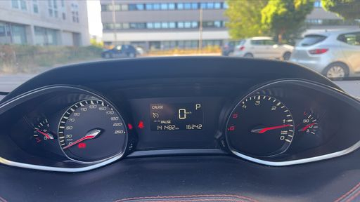 Peugeot 308 SW 2.0 BlueHDi 150 EAT6 - GT Line – 2016 – 141482 km – Diesel – Boîte Automatique — photo 49