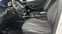 Peugeot 2008 1.5 BlueHDi 110ch S&S Allure — photo 12