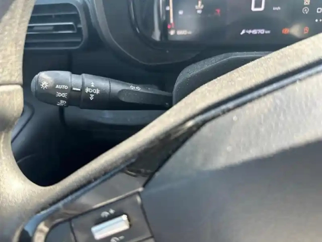 Citroën Berlingo van xl 950kg bluehdi 100ch s&amp;s — photo 14