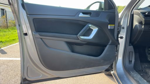 Peugeot 308 1.2 PureTech 130 - Allure – 2015 – 120616 km – Essence – Boîte Manuelle — photo 24
