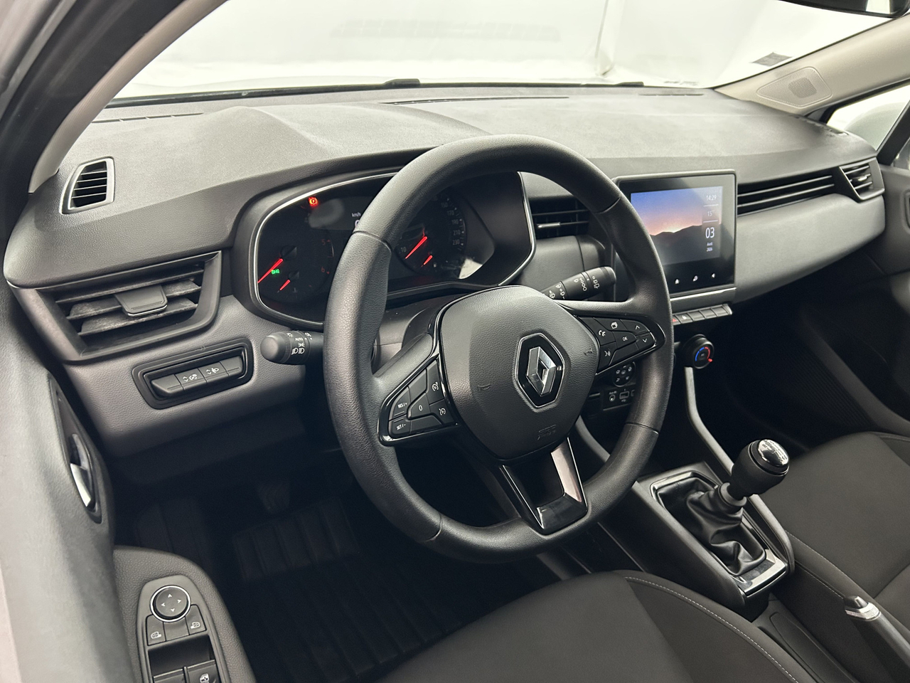 Renault Clio Société — photo 10