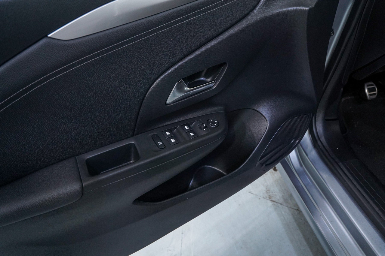 Opel Corsa — photo 16
