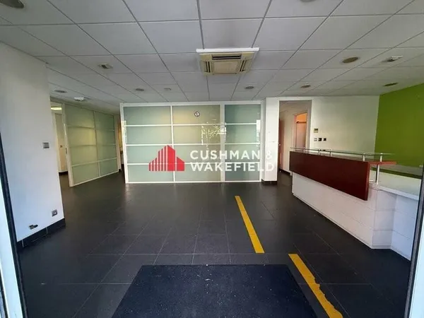 Local 175 m²