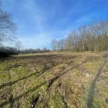 Terrain 2020 m²