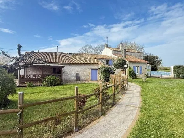 Maison 9 pièces 197 m²