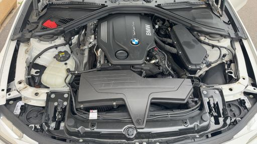 BMW Serie 3 2.0 320d 190 - Lounge – 2016 – 87840 km – Diesel – Boîte Automatique — photo 29