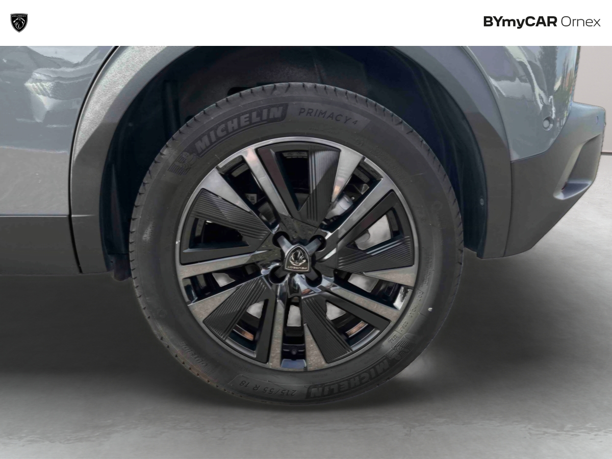 Peugeot 2008 PureTech 130 S&amp;S EAT8 — photo 15