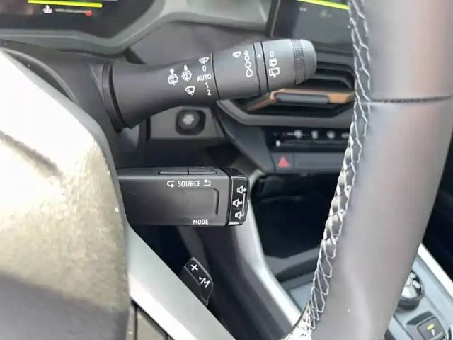 Dacia Bigster hybrid-g 150 4x4 — photo 24