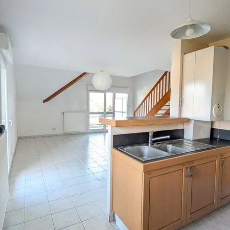 Poisy / t4 duplex / garage(s) / cave / sans honoraire agence