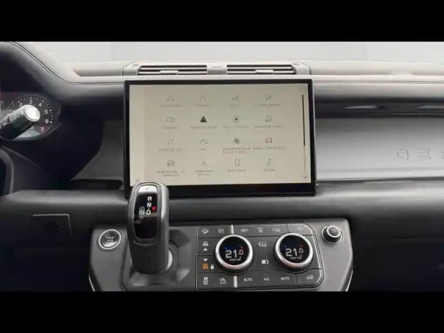 Land Rover Defender 110 2.0 p400e x-dynamic hse — photo 45