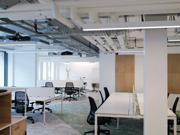 Bureaux 600 m²