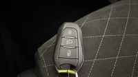 Peugeot 2008 1.2 PureTech 130ch S&S GT Pack EAT8 — photo 16