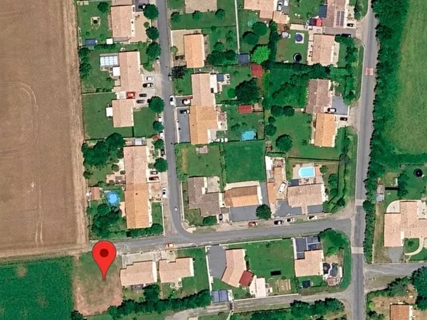 terrain constructible 618m2