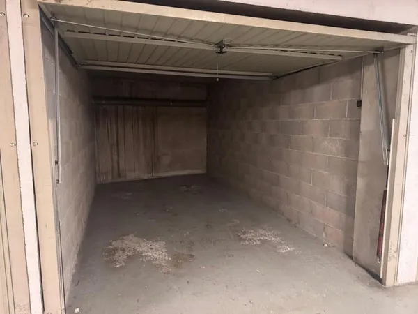 Garage et parking Vente Lyon 22000€