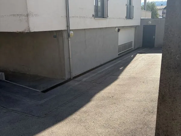 Loue garage 9 rue Pasteur