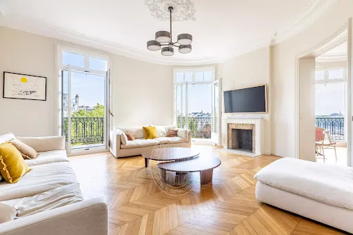 Appartement 5 pièces 142 m²