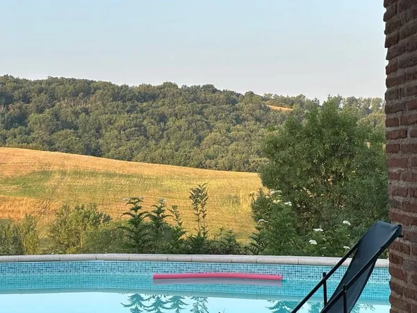 Maison 8 pièces 370 m²