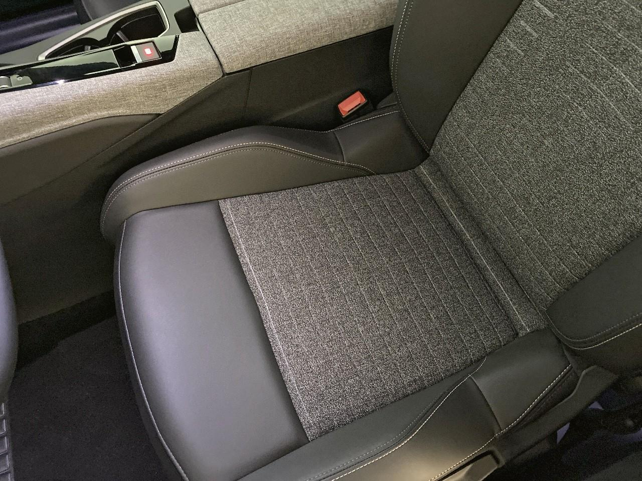 Peugeot 5008 hybrid 145 ch e-dcs6 allure — photo 9