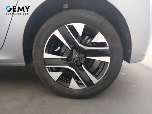 Peugeot 208 hybrid 100 e-dcs6 — photo 11