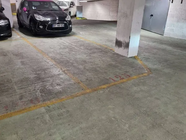 Parking 12 m²