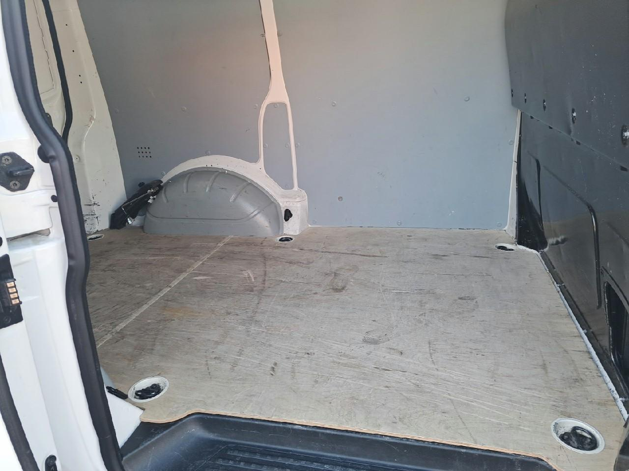 Volkswagen Transporter l1h1 2.0 tdi 204 dsg7 business — photo 12