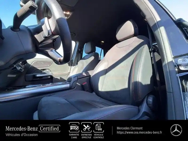 Mercedes Gla 180 d 116ch amg line 8g-dct — photo 13