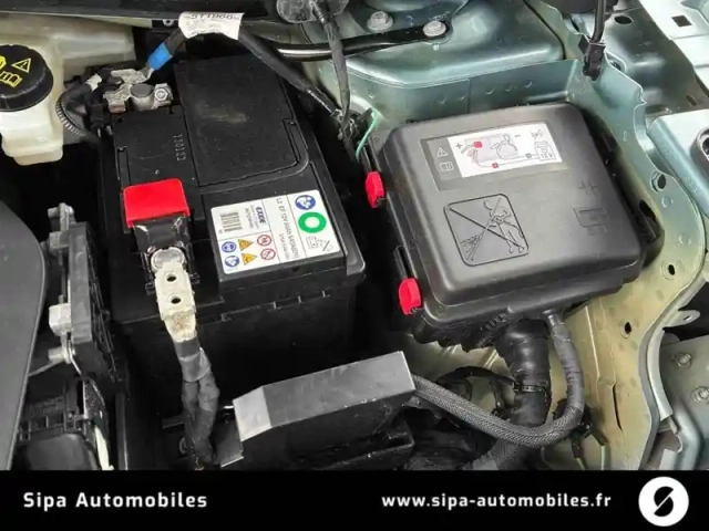 Citroën C4 e- 136 ch automatique — photo 26