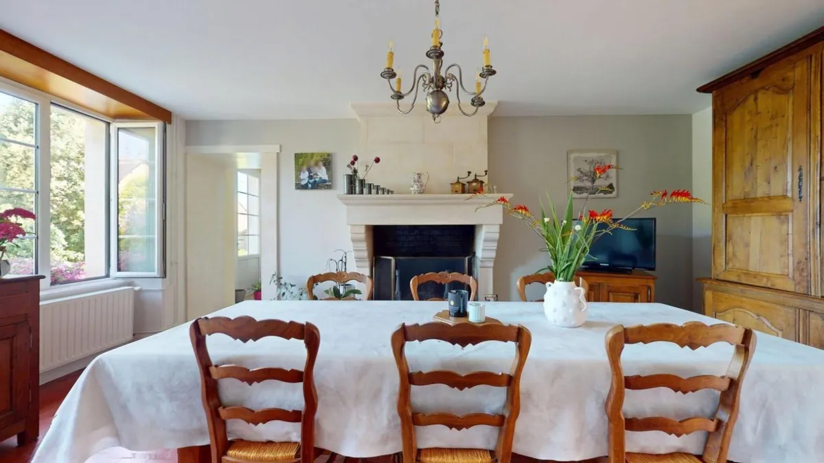 Photo 8