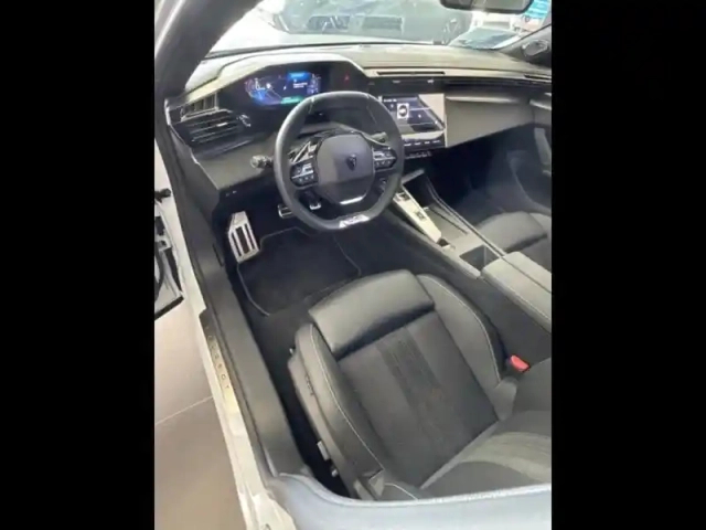 Peugeot 408 electrique 210ch gt exclusive (58kwh) — photo 8