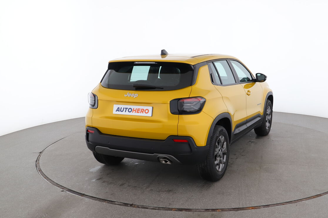 Jeep Avenger 1.2 Turbo T3 E-Hybrid Longitude BVR6 — photo 5