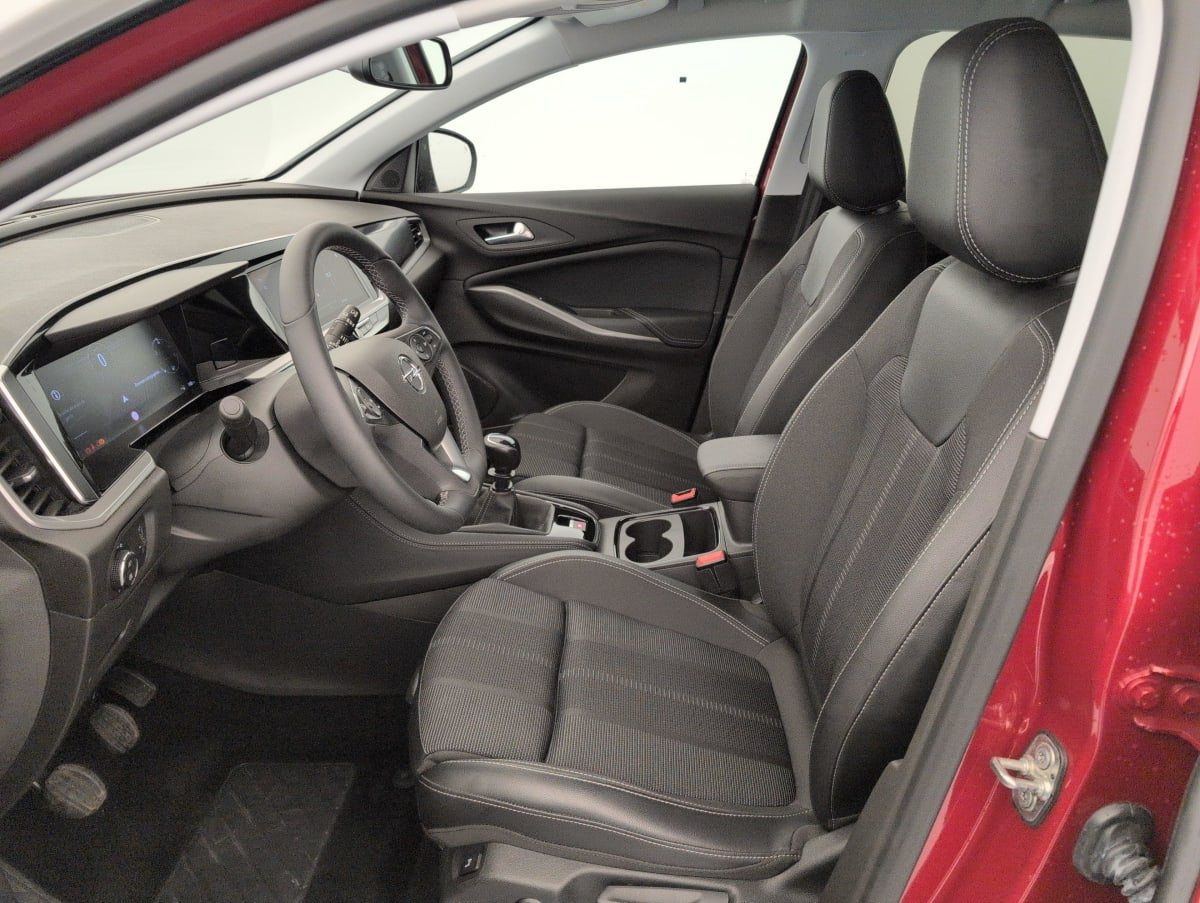 Opel Grandland — photo 15