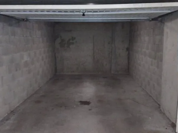 Parking 17 m²