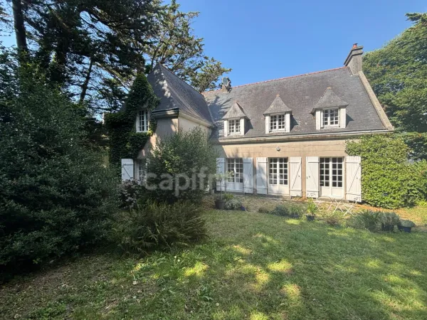 Maison 10 pièces 230 m²