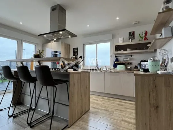 Découvrez ce très bel appartement de type 4 d'une superficie