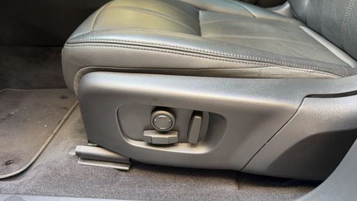 Land Rover Range Rover Evoque P300e PHEV 309 AWD BVA8 - R-Dynamic SE – 2022 – 46777 km – Hybride rechargeable – Boîte Automatique — photo 10