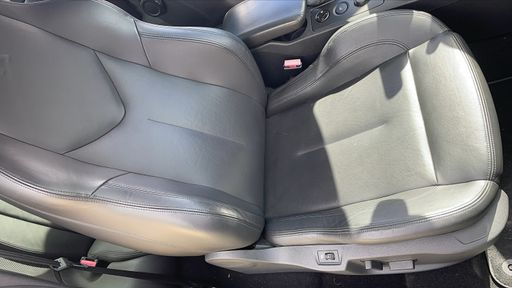 Peugeot RCZ 1.6 THP 156 - N/A – 2011 – 106070 km – Essence – Boîte Manuelle — photo 18