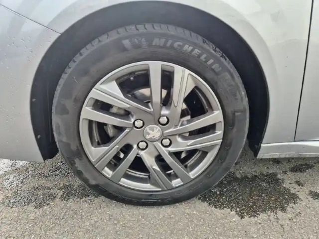 Peugeot 208 puretech 75 s&amp;s bvm5 — photo 41