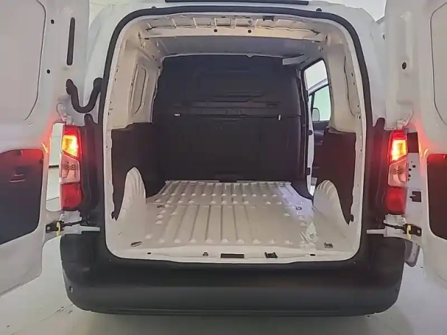 Citroën Berlingo van m diesel 100 ch manuelle — photo 6