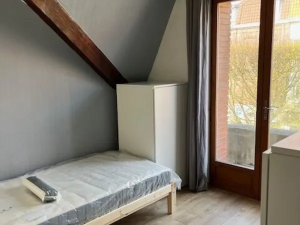 1 chambre libre Fives