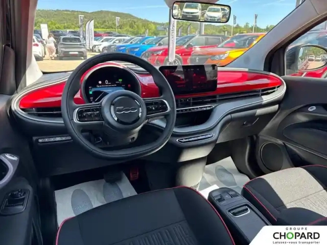 Fiat 500 c e 118 ch — photo 2