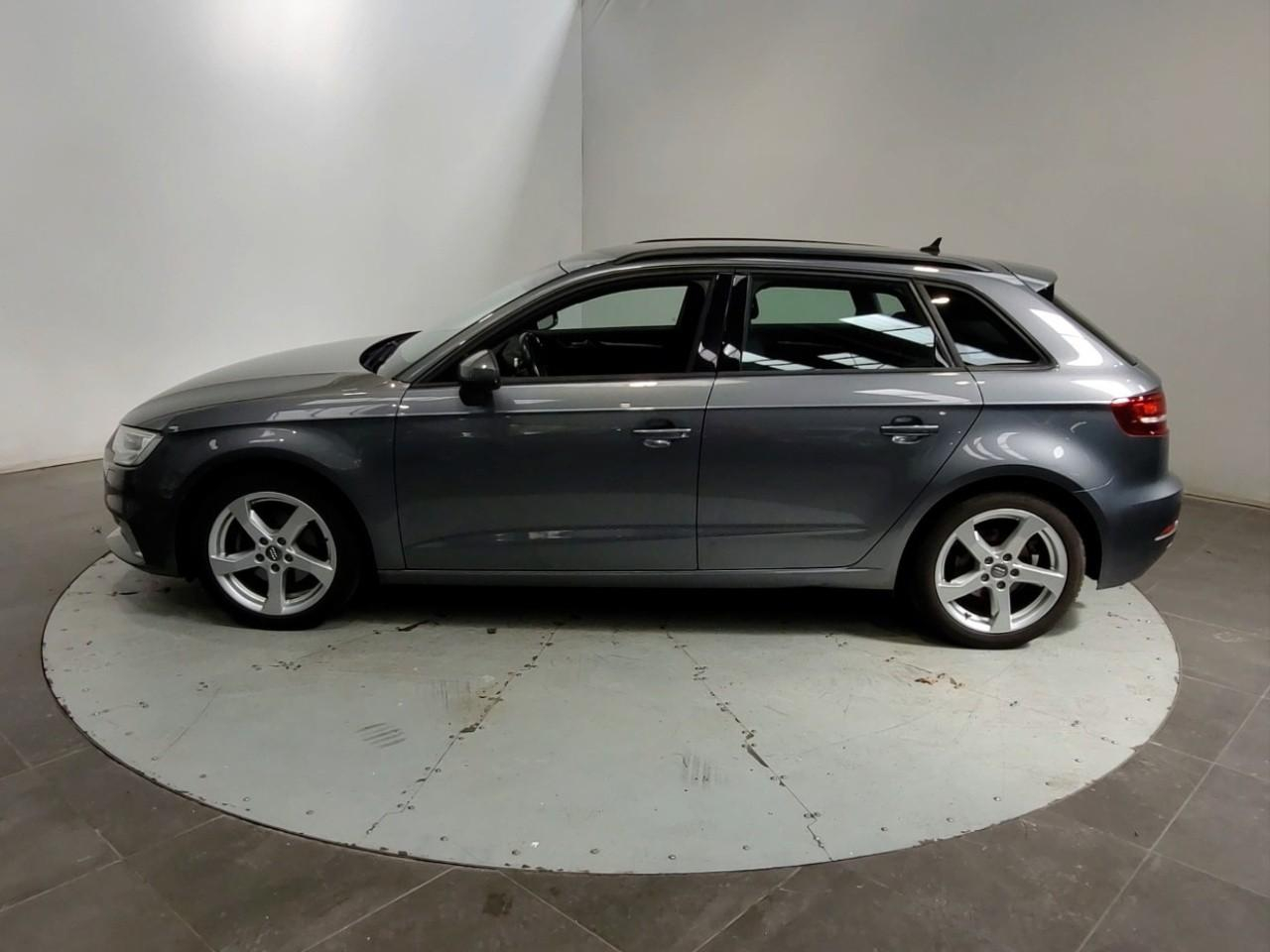 Audi A3 a3 sportback 30 tfsi 116 s tronic 7 sport — photo 2